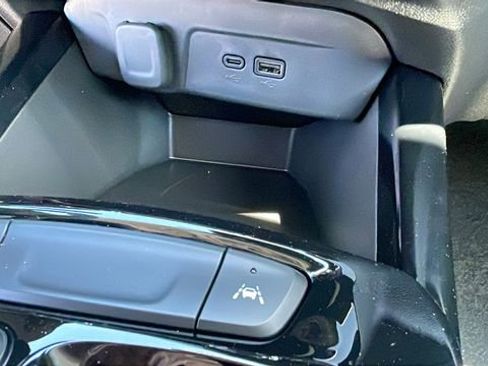 New 2026 Chevrolet Trax ACTIV FWD image 17