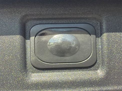 Used 2022 Ford Mustang Mach-E Select image 17