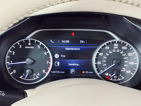 Used 2015 Nissan Murano Platinum w/ Platinum Technology Package FWD image 23