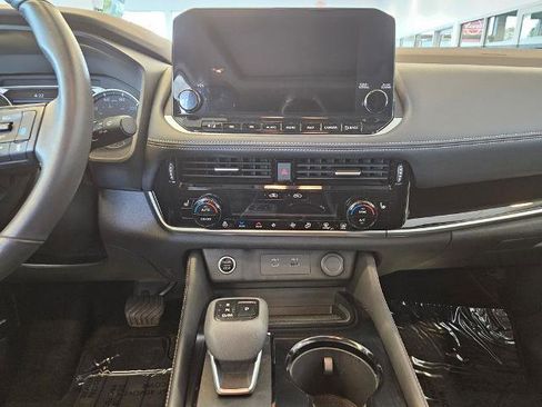 Certified 2023 Nissan Rogue SL w/ SL Premium Package AWD/4WD image 18