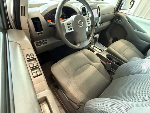 Used 2019 Nissan Frontier SV image 17