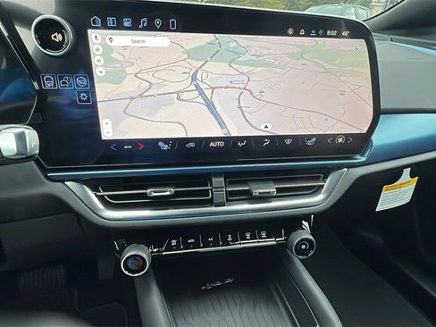 New 2026 Chevrolet Equinox EV LT image 23