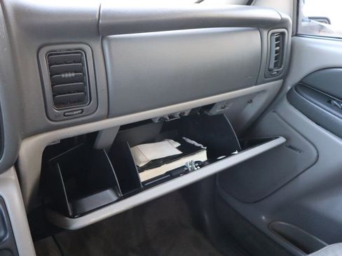 Used 2003 Chevrolet Tahoe LT image 39