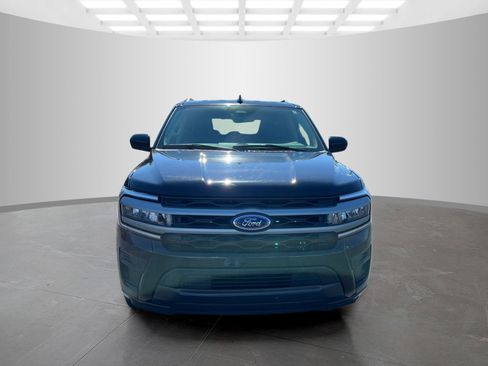 Used 2024 Ford Expedition XLT image 2