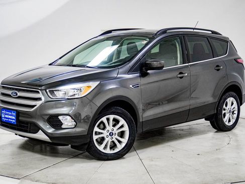 Used 2018 Ford Escape SE AWD/4WD image 1