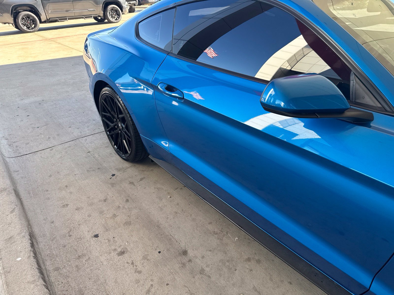 Used 2019 Ford Mustang Coupe RWD image 20