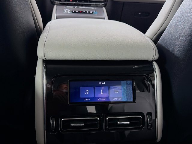 New 2026 Lincoln Aviator 2WD image 28