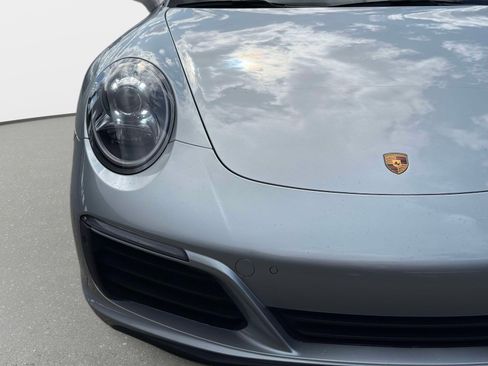Used 2017 Porsche 911 Carrera 4S image 9
