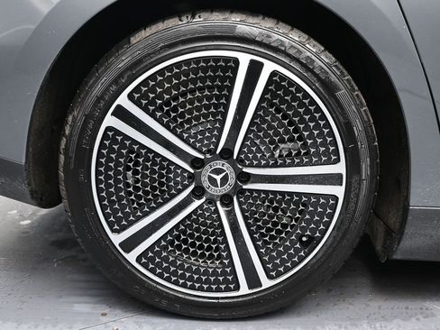 Used 2023 Mercedes-Benz EQE 350+ 4MATIC Sedan image 14