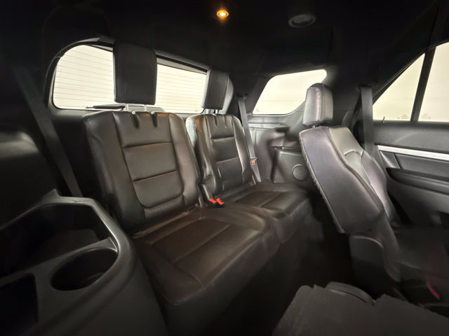 Used 2017 Ford Explorer XLT w/ Equipment Group 202A FWD image 34