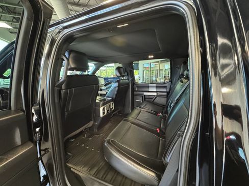 Used 2017 Ford F150 Lariat w/ Equipment Group 502A Luxury AWD/4WD image 19