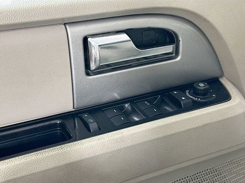 Used 2013 Ford Expedition EL Limited image 19