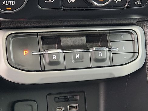 Used 2023 GMC Acadia SLT w/ Elevation Edition AWD/4WD image 18