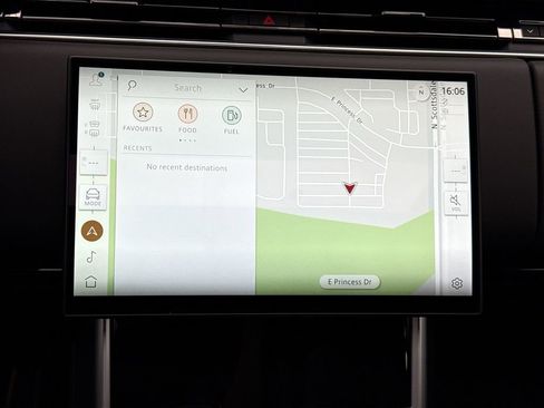 New 2026 Land Rover Range Rover SE image 14