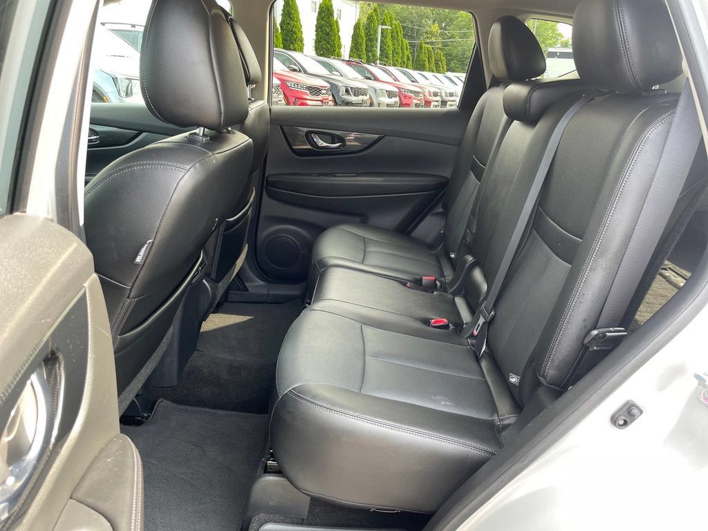 Used 2017 Nissan Rogue SL w/ SL Premium Package AWD/4WD image 24