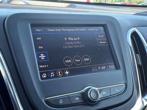 Used 2023 Chevrolet Equinox LT AWD/4WD image 15