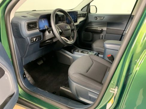 Used 2025 Ford Maverick XL image 27