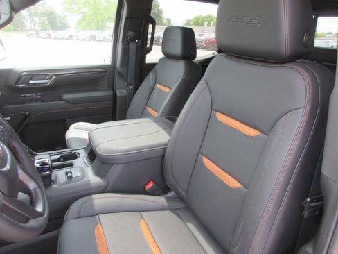 New 2026 GMC Sierra 1500 AT4 w/ AT4 Premium Package AWD/4WD image 12