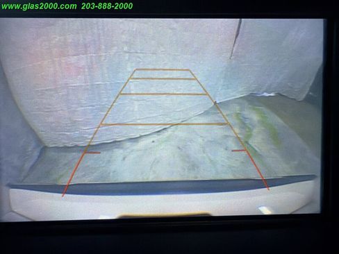 Used 2018 Chevrolet Suburban Premier image 11