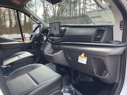 New 2026 Ford Transit 250 Low Roof RWD image 11