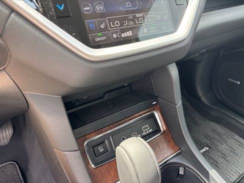 Certified 2025 Subaru Ascent Touring AWD/4WD image 19