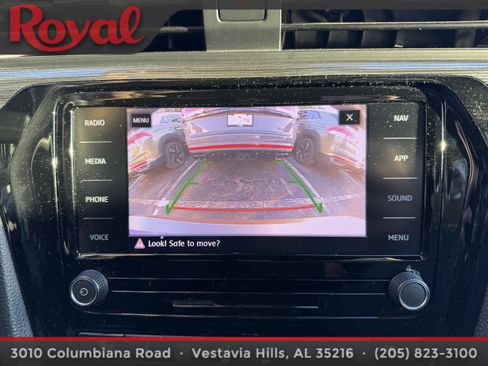 Certified 2021 Volkswagen Passat 2.0T R-Line image 19