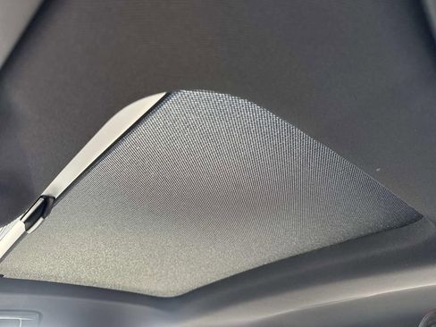 New 2026 Volkswagen GTI SE FWD image 9