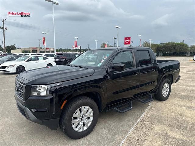 Used 2022 Nissan Frontier SV RWD image 3