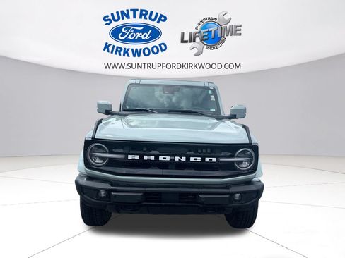 Used 2024 Ford Bronco Outer Banks AWD/4WD image 10