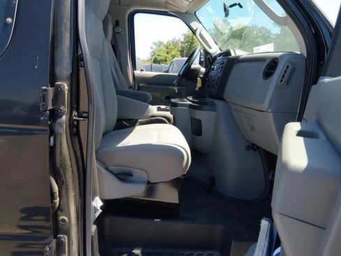 Used 2014 Ford E-350 and Econoline 350 Super Duty w/ Insulation Package RWD image 6