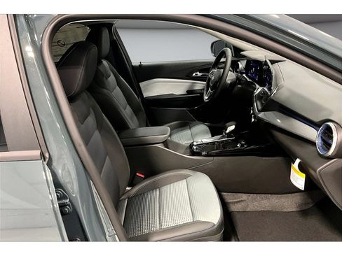 New 2026 Chevrolet Trax LT w/ LT Convenience Package FWD image 53