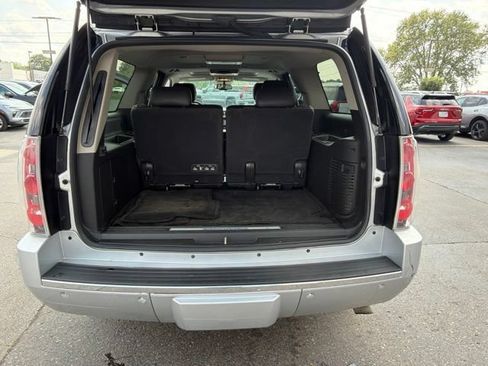 Used 2014 GMC Yukon XL Denali AWD/4WD image 27