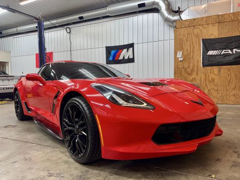 Used 2018 Chevrolet Corvette Grand Sport w/ Grand Sport Heritage Package image 22