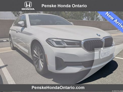 Used 2022 BMW 530i w/ Convenience Package RWD image 1