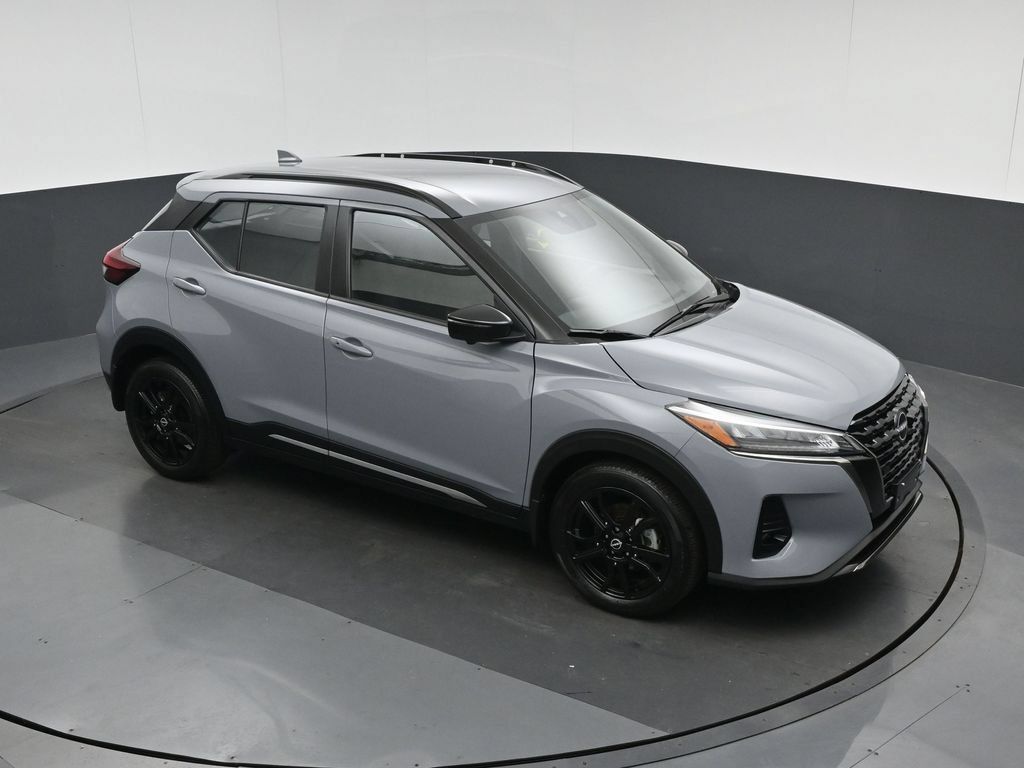 Used 2023 Nissan Kicks SR FWD image 54