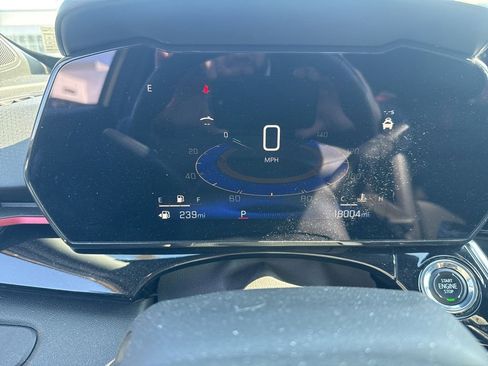 Used 2024 Chevrolet Trax RS w/ Driver Confidence Package image 32