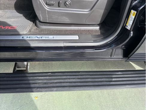 Used 2013 GMC Yukon Denali image 15