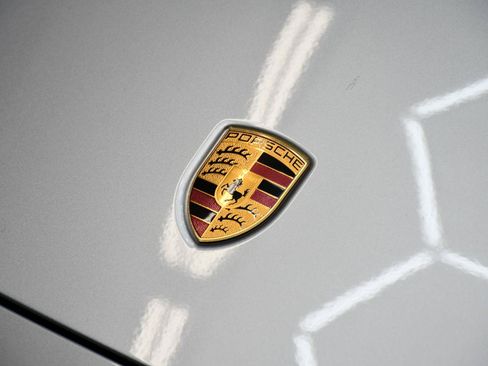 Used 2023 Porsche 911 Carrera image 12