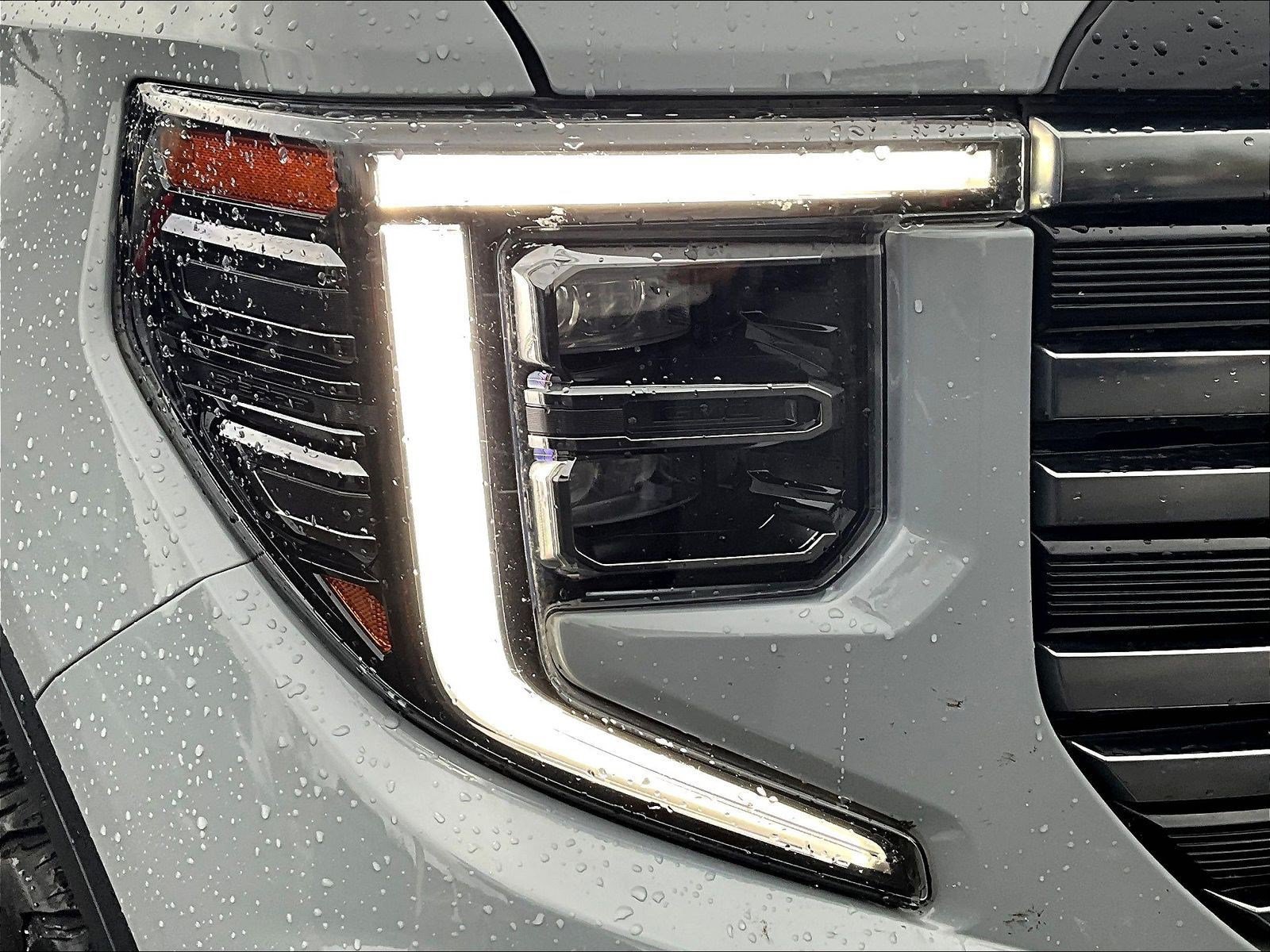 Used 2025 GMC Sierra 1500 AT4 w/ AT4 Premium Package AWD/4WD image 32