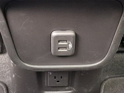 Used 2022 GMC Terrain AT4 w/ Infotainment Package II image 11