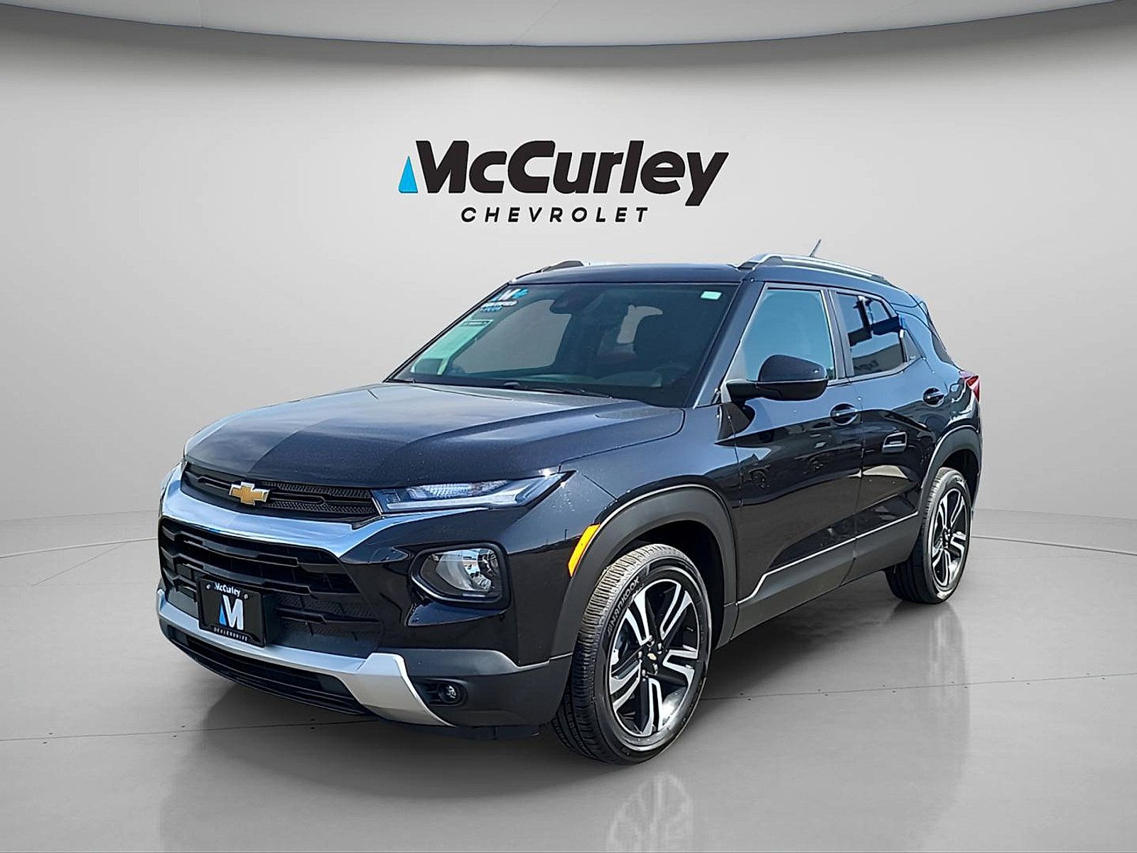 Used 2023 Chevrolet TrailBlazer LT FWD image 3