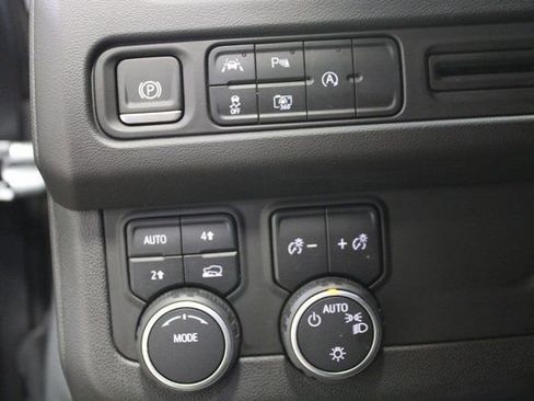 Used 2023 Chevrolet Tahoe RST w/ Luxury Package AWD/4WD image 13