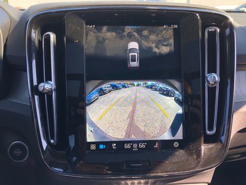 Used 2023 Volvo XC40 B5 Plus w/ Driver Assist Package image 27