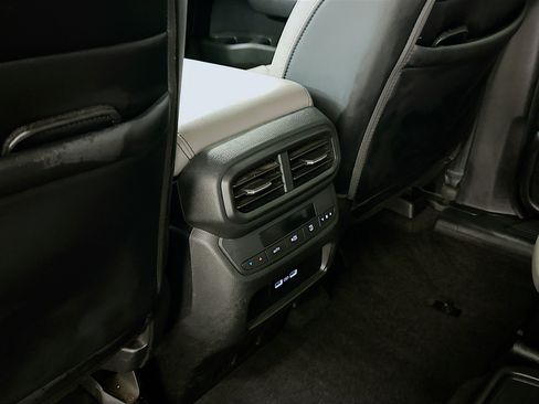 Used 2023 Honda Pilot EX-L image 27