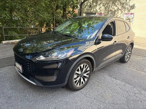 Used 2020 Ford Escape SE Sport FWD image 7