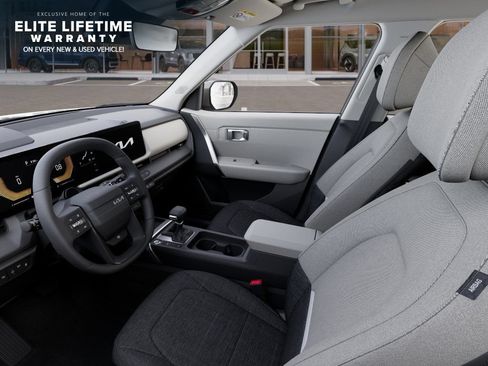 New 2027 Kia Seltos LX FWD image 18