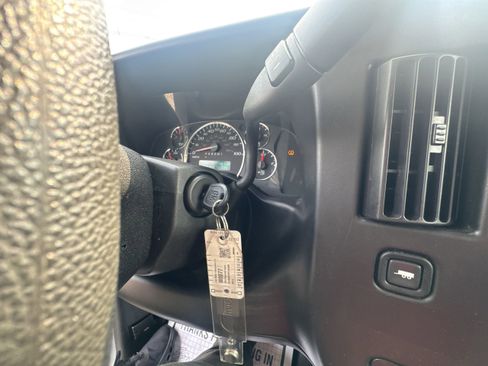 Used 2023 Chevrolet Express 2500 w/ Driver Convenience Package image 16