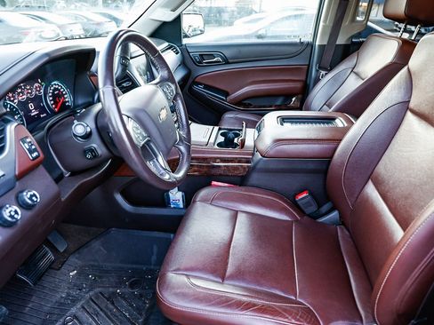 Used 2018 Chevrolet Tahoe Premier image 5