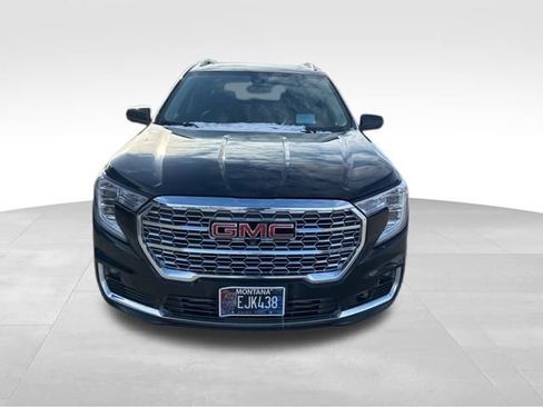 Used 2023 GMC Terrain Denali w/ Denali Premium Package image 2