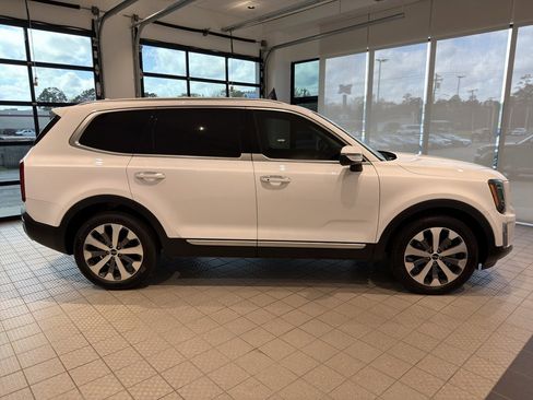 Used 2022 Kia Telluride S image 6